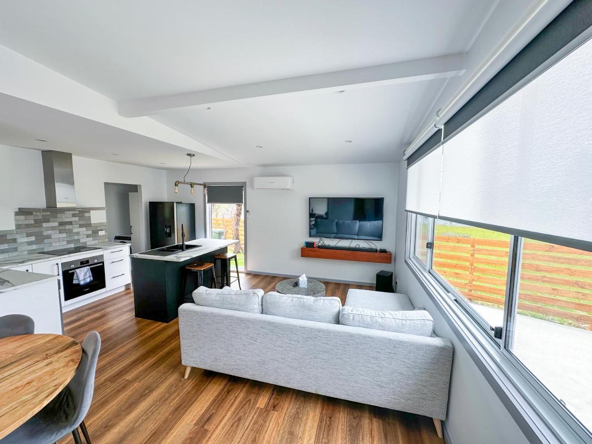 Luxury Holiday Unit 8Min Walk To Town Center With Boat Parking 말라쿠타 외부 사진